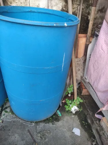 Tambor plástico para água 200! litros