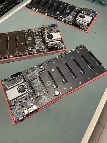 Placa Mae para Multi GPU com Processador Integrado