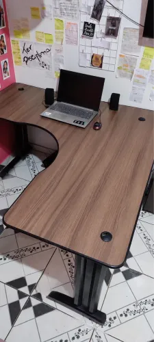 Mesa de escritório/ para estudo 