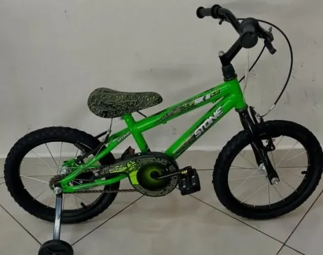 Vendo bicicleta semi nova com pouca marca de uso a vista e não entrego