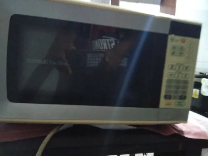 Vendo um microondas em bom estado