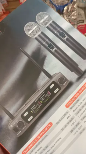 Vendo par de microfones sem fio novo
