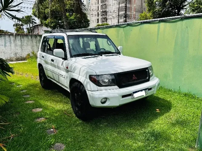 Mitsubishi Pajero IO SE 1.8 16V Aut. 2001