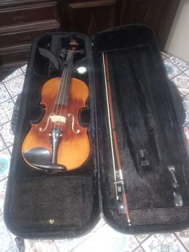 Violino kit - VK 644 em ótimas condições