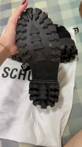 Bota Schutz