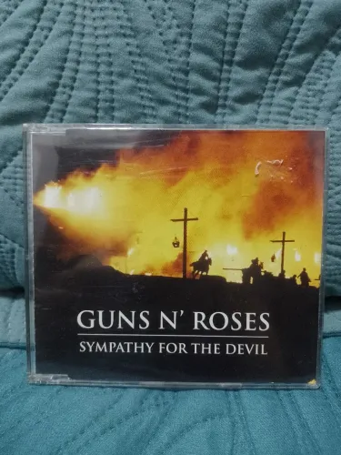 CD Guns n' Rose japonês 