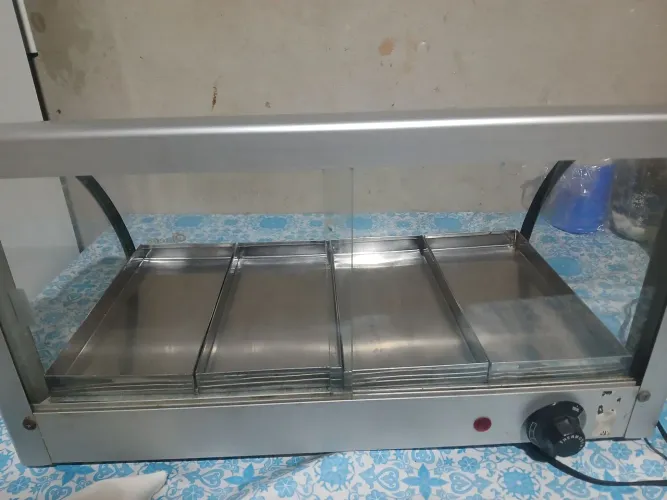 Vendo uma estufa perfeita para proteger seus salgados não faço entrega 420,00