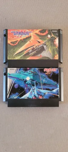 Gradius FC Famicom I e II