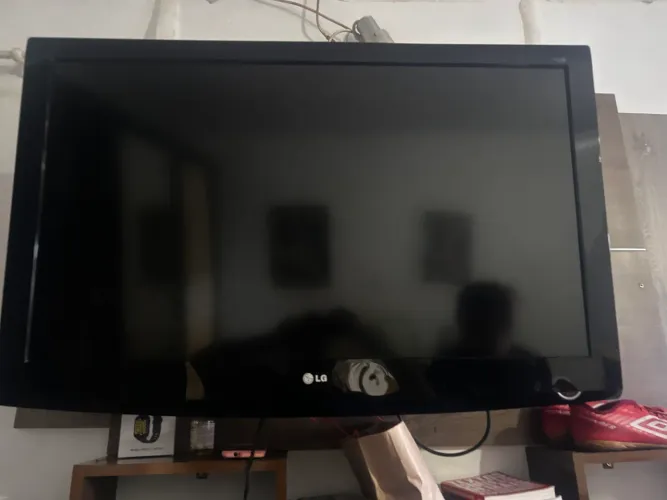 Tv lg 42 polegadas modelo 2010 lcd full hd + suporte movel