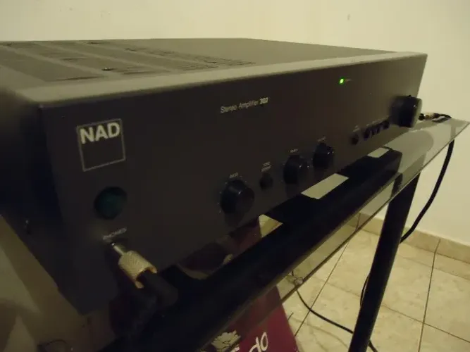 Amplificador Integrado NAD 302,marantz,sansui,yamaha,gradiente esotech,pioneer,technics