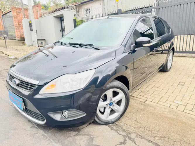 Ford Focus 1.6 S/se/se Plus Flex 8v/16v 5P 2013