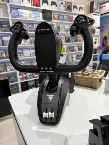 Simulador THRUSTMASTER BOEING