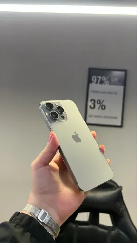 iPhone 15 Pro Max 256GB natural sem detalhes 