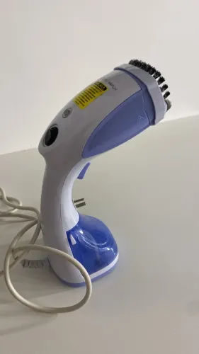 Passadeira portátil á vapor Britânia