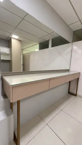 Penteadeira 2.0 M com espelho