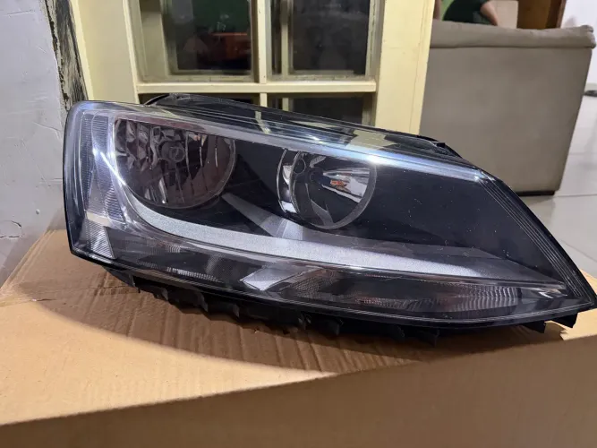 Farol Direito Original VW Jetta TSI MK6
