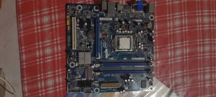 vendo placa mae DH55PJ com core i3-550 e BIOS inclusa