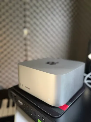 Mac Studio Max 32gb RAM