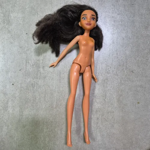 BONECA MOHANA DISNEY TIPO BARBIE CABELO PRECISA HIDRATAR