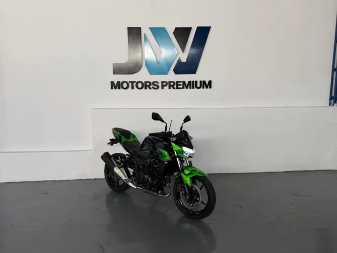 Kawasaki Z400 2021