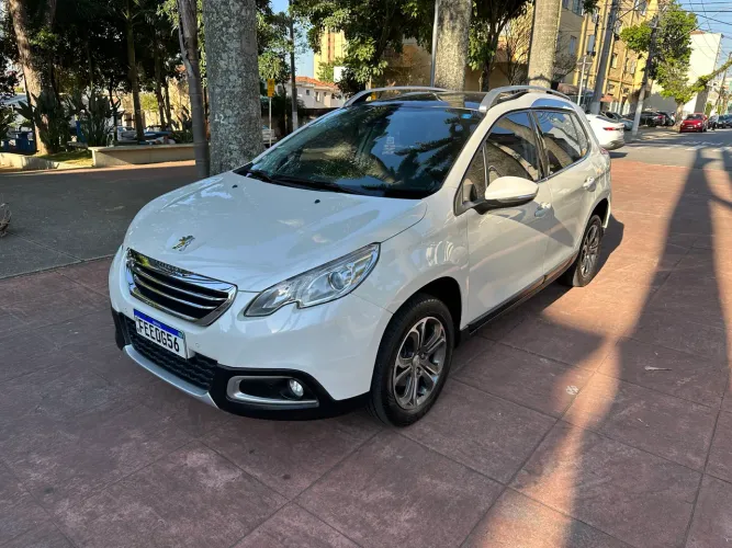 Peugeot 2008 Griffe 1.6 Flex 16V 5P Aut. 2017