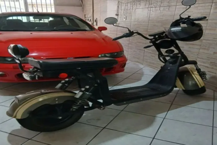 scooter 2000 wats 4700 sem choro nem vela motivo investimento.