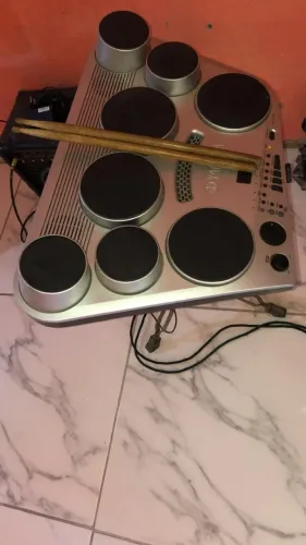 bateria eletrônica yamaha  DD 65