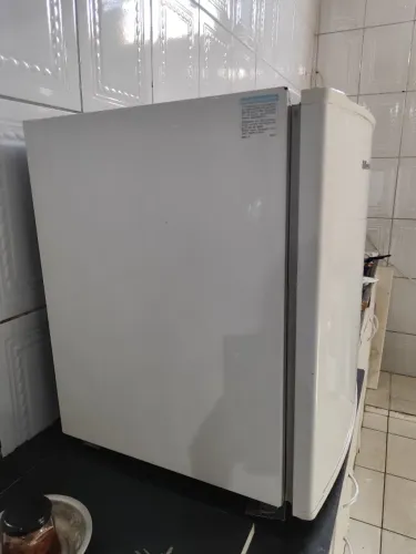 Frigobar Eletrolux 76l 