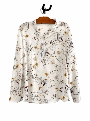 Camisa floral feminina