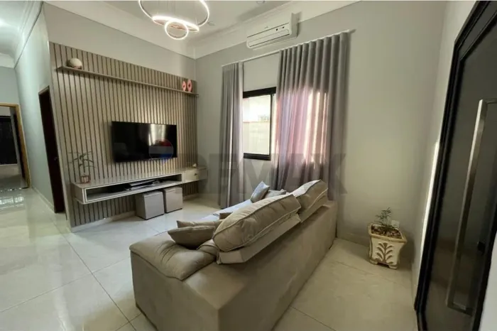 Casa à venda, 3 quartos, na Vila Tibério, Ribeirão Preto