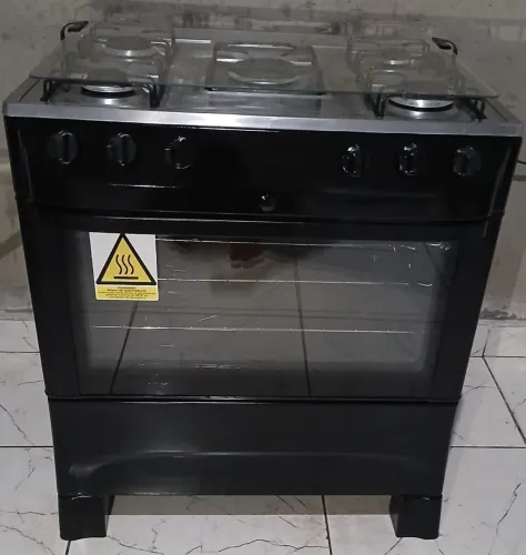 Vendo fogão 5 bocas Elétrico,conservado!