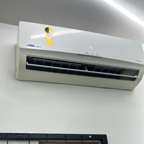 Ar condicionado 12000 carrier 220 (placa da condensadora queimou)