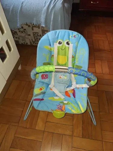Cadeirinha de balanço