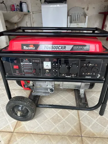 Gerador a Gasolina Toyama TG6500CXR.
