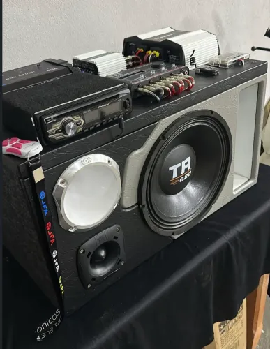 CAIXA TRIO DE 12? 