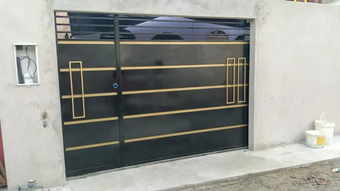 Vendo portão galvanizado de garagem