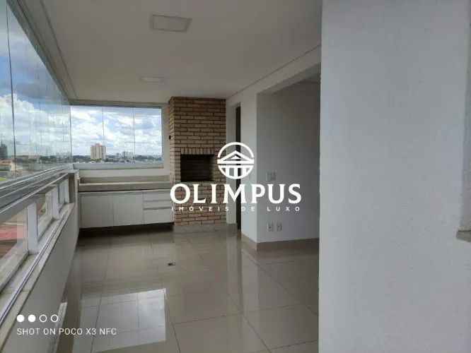 Lindo apartamento de 112m² com excelente acabamento dispondo de localização exímia.