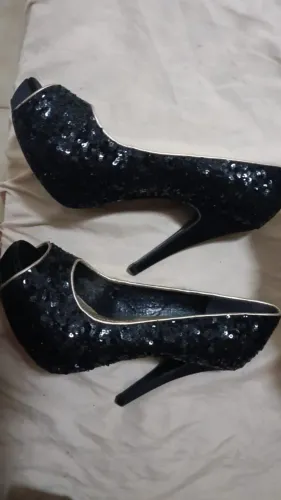 Sapato scarpin paetê 36.