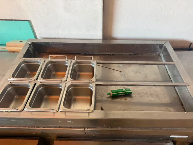 Bancada refrigerada de inox