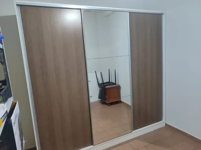 Guarda-Roupa Casal 100% MDF 3 Portas de Correr com Espelho Branco/Rustic Madesa Royale