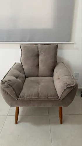 Poltrona Decorativa Cinza | Muito Confortável | Excelente Estado