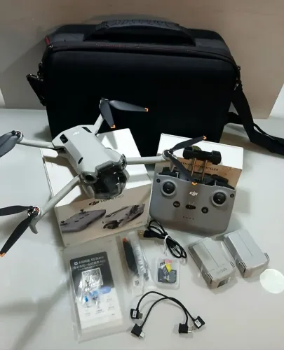 Drone DJI mini 4 Pro em estado de novo.
