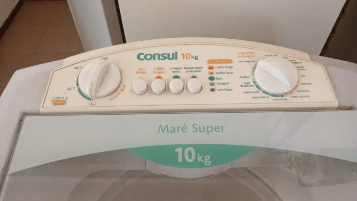 Vendo máquina de lavar consul facility 10kg, funcionando, me desfazendo pois ganhei outra.