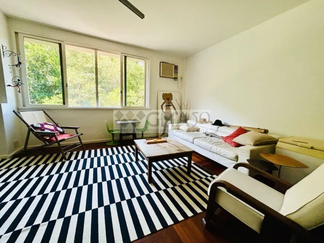 Apartamento em Cosme Velho - Rio de Janeiro