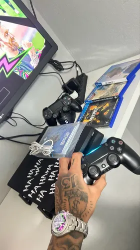 PlayStation 4 slim 1Tb