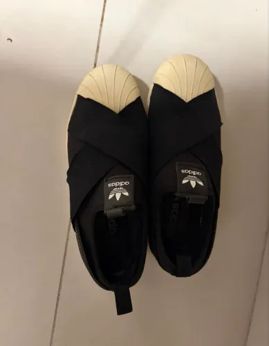Tênis Adidas Superstar