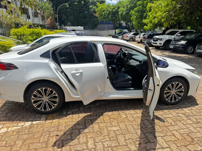 Toyota Corolla GLI 2.0 16V Flex Aut. 2021