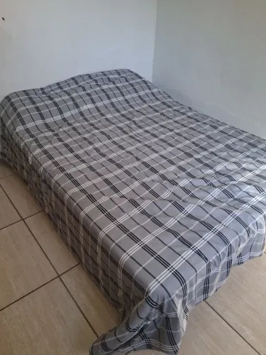 Vende-se Cama
