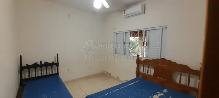 Chacara com 3 dormitórios