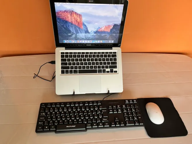 MacBook Aluminum 13? 2008 | 8GB | SSD 240GB | Caixa + Mouse Apple